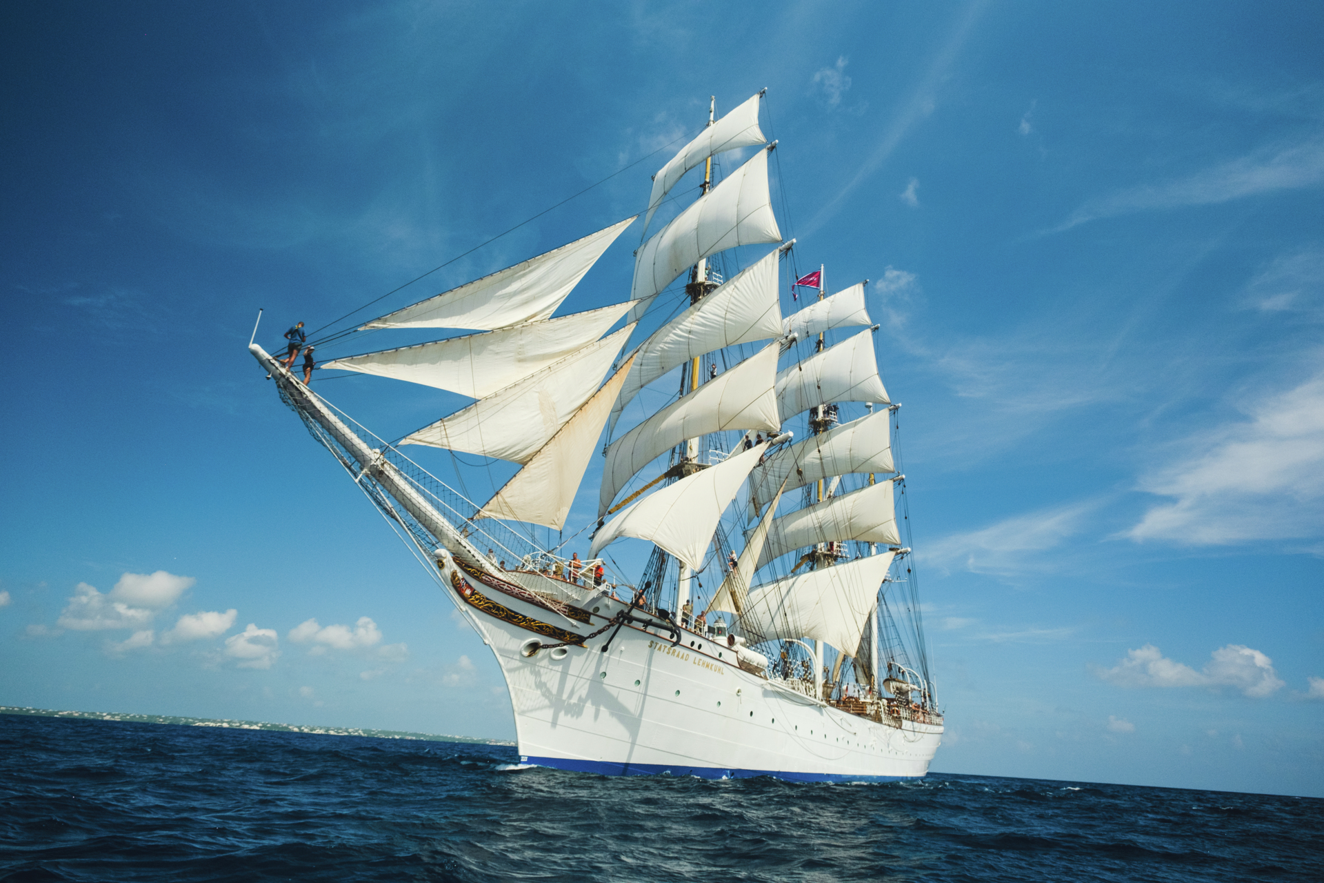 The Statsraad Lehmkuhl sailing in the Caribbean. Credit: Isak Okkenhaug